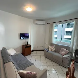 Apartamento Apto 2 dormitórios, quadra mar com garagem e ar condicionado, Balneário Camboriú